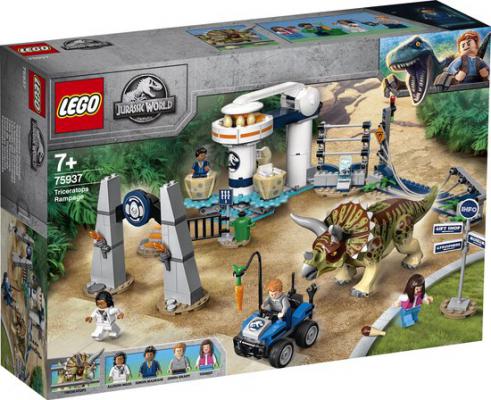 LEGO Jurassic World Triceratopschaos (75937), huren vanaf €3,50/week