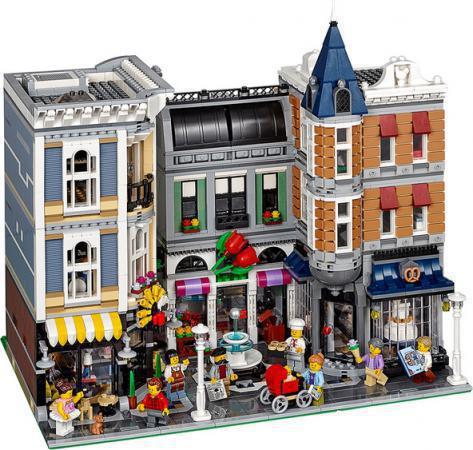 LEGO 16+ Creator Expert Assembly Square - 10255E (10255E) — 4.000 stukjes, huren vanaf €9,75/week
